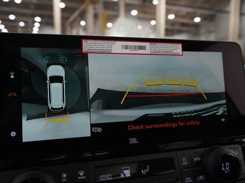 Used 2026 Toyota Grand Highlander AWD image 32