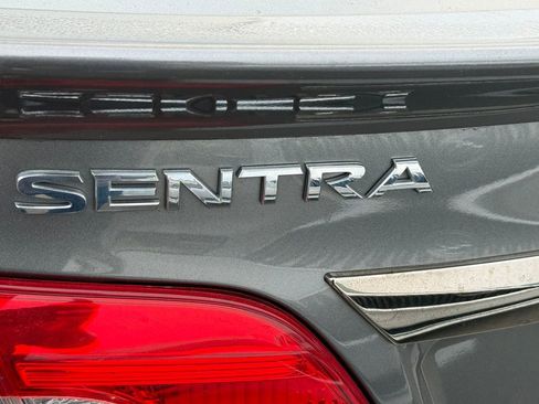 Used 2017 Nissan Sentra NISMO image 6