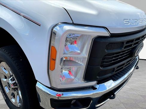 Used 2023 Ford F350 XL w/ XL Off-Road Package AWD/4WD image 32