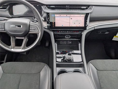 New 2026 Jeep Grand Cherokee L Laredo Altitude image 15