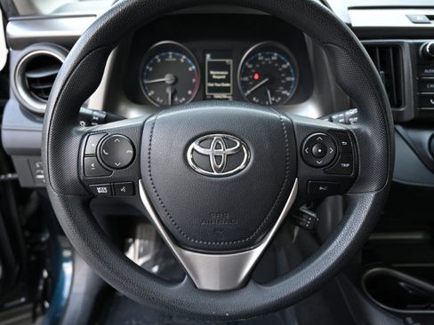 Used 2017 Toyota RAV4 LE w/ Carpet Mat Package AWD/4WD image 16
