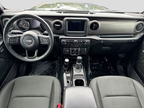 Used 2021 Jeep Wrangler Unlimited Sport AWD/4WD image 21