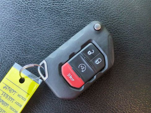 Used 2022 Jeep Wrangler Unlimited Sport image 35