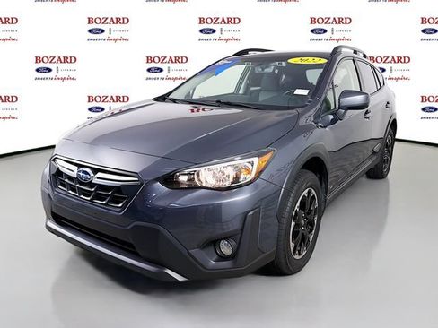 Used 2022 Subaru Crosstrek 2.0i Premium w/ Popular Package #4A AWD/4WD image 4