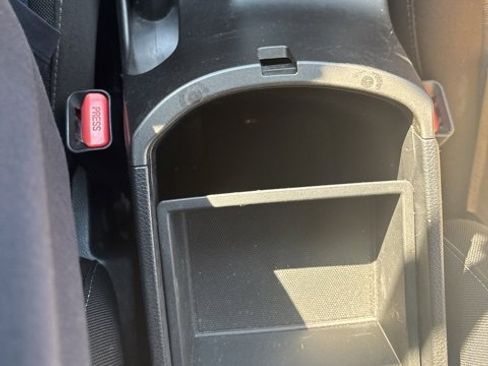 Used 2016 Kia Forte LX image 24