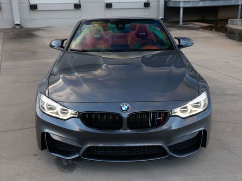 Used 2016 BMW M4 Convertible image 22