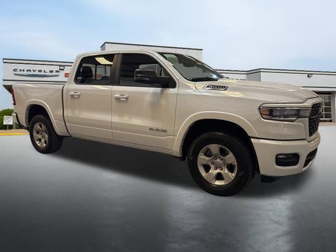 Used 2025 RAM 1500 Big Horn AWD/4WD image 7