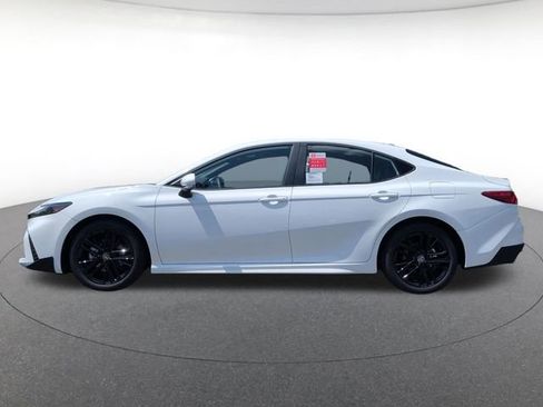 New 2026 Toyota Camry SE FWD image 2