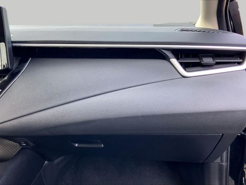 Used 2024 Toyota Corolla LE FWD image 18