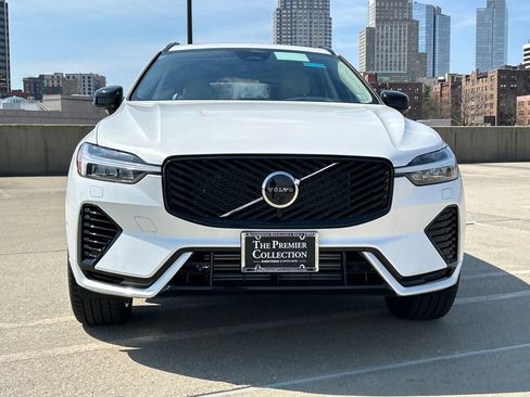 New 2026 Volvo XC60 T8 Ultra w/ Climate Package AWD/4WD image 6
