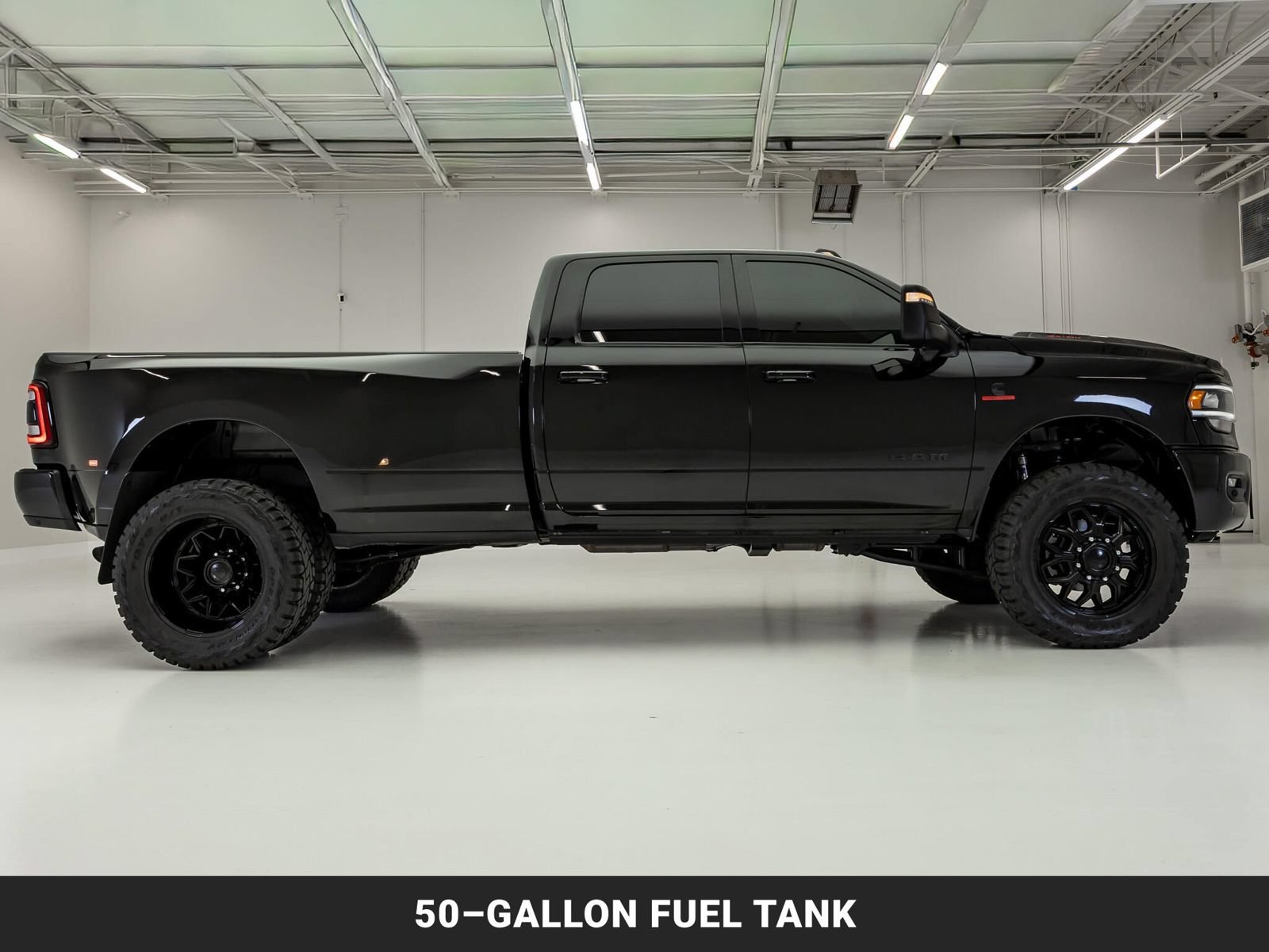 Used 2024 RAM 3500 Laramie w/ Night Edition AWD/4WD image 10