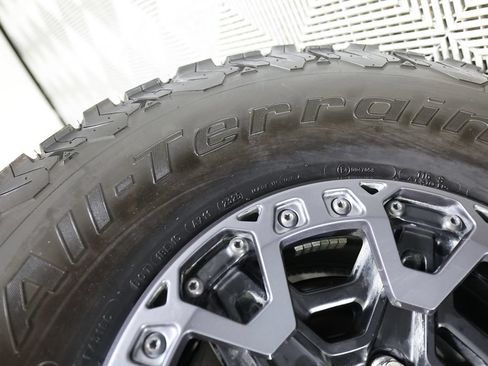 Used 2024 Ford F150 Raptor w/ Equipment Group 803A Raptor R AWD/4WD image 47