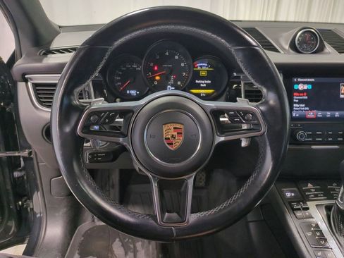 Used 2018 Porsche Macan image 27