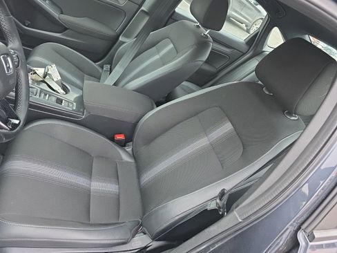 Used 2024 Honda Civic Sport image 10