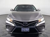 Used 2019 Toyota Camry SE image 2