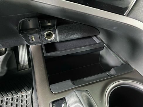 Used 2024 Toyota Camry SE FWD image 33