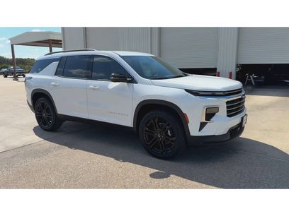 New 2027 Chevrolet Traverse LT w/ Driver Confidence Package