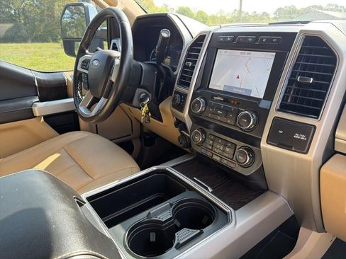 Used 2021 Ford F350 Lariat w/ Chrome Package AWD/4WD image 34