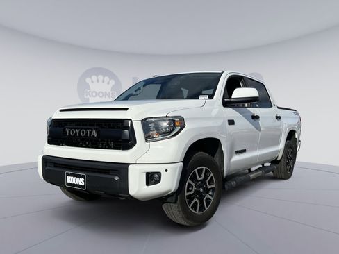 Used 2017 Toyota Tundra SR5 image 1