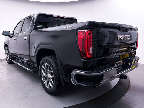 Used 2022 GMC Sierra 1500 SLT w/ SLT Premium Plus Package image 13