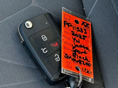 Used 2025 Volkswagen Jetta Sport image 51