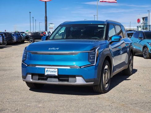 New 2026 Kia EV9 Wind image 4