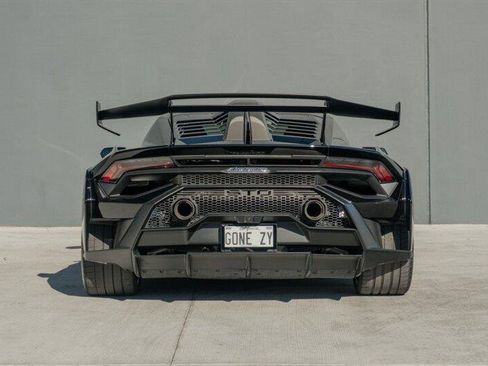 Used 2021 Lamborghini Huracan STO image 8