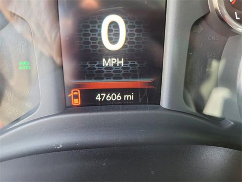 Used 2021 RAM 1500 Lone Star image 33