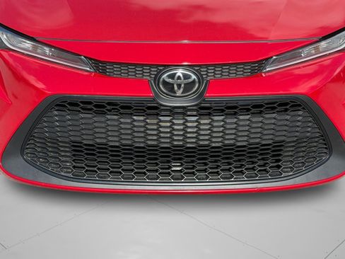 Used 2020 Toyota Corolla LE FWD image 39