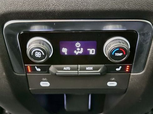 Used 2024 Chevrolet Tahoe Premier w/ Premium Package AWD/4WD image 27