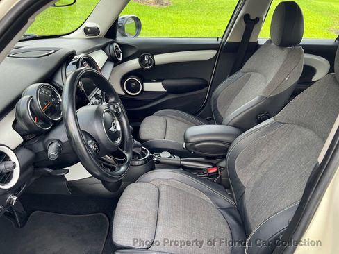 Used 2015 MINI Cooper S image 34