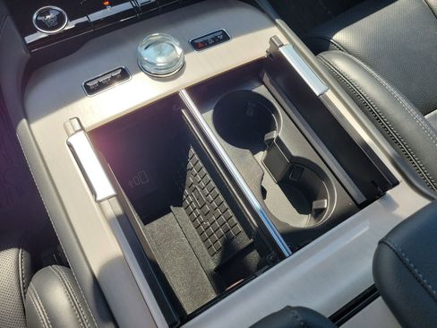 Used 2025 Lincoln Navigator Reserve w/ Jet Appearance Package AWD/4WD image 29