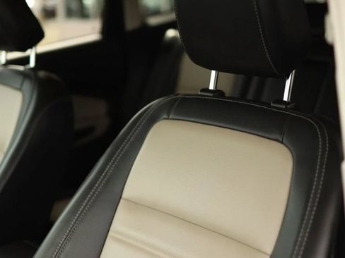 Used 2019 Ford Escape SEL AWD/4WD image 17