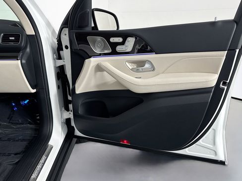 New 2026 Mercedes-Benz GLS 450 4MATIC image 24