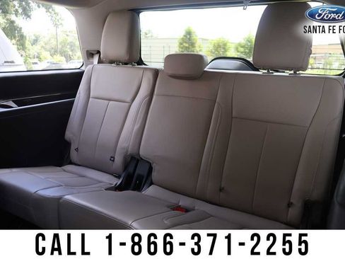 Used 2024 Ford Expedition XLT RWD image 21