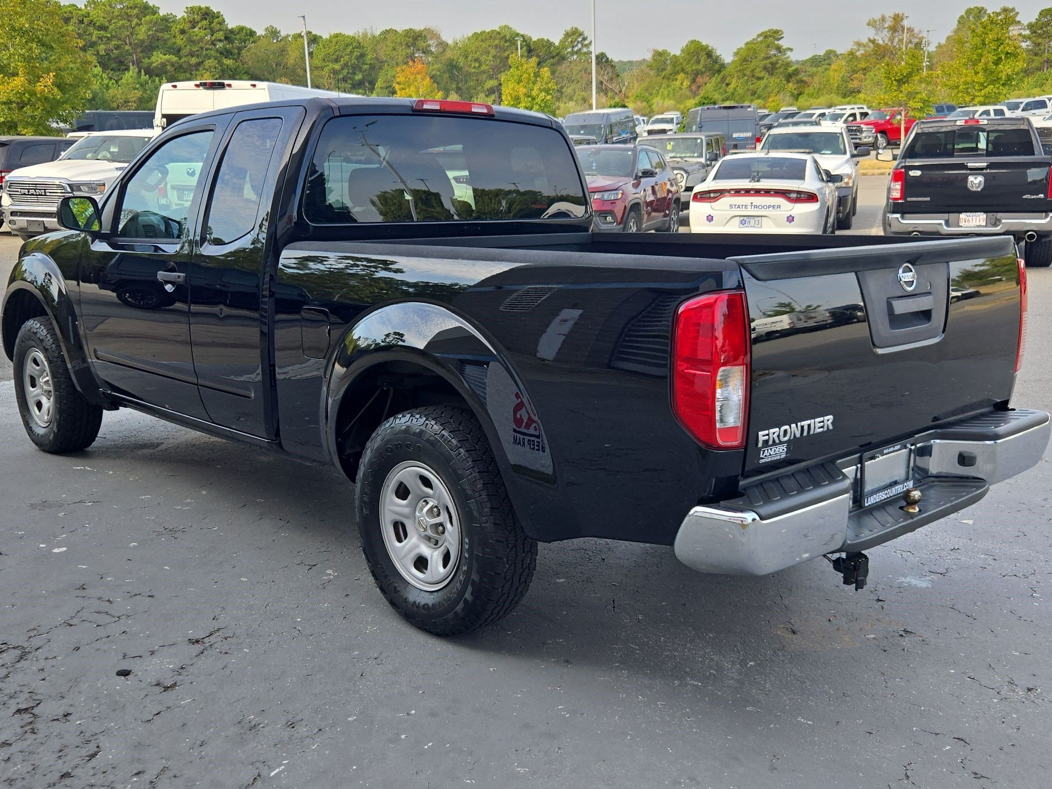 Used 2015 Nissan Frontier S w/ S Preferred Package RWD image 5