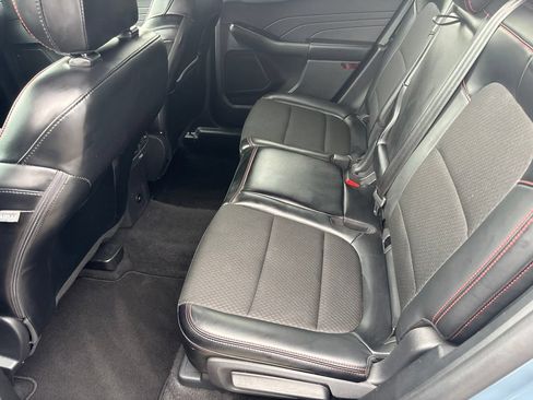 Used 2025 Ford Escape ST-Line Select AWD/4WD image 17