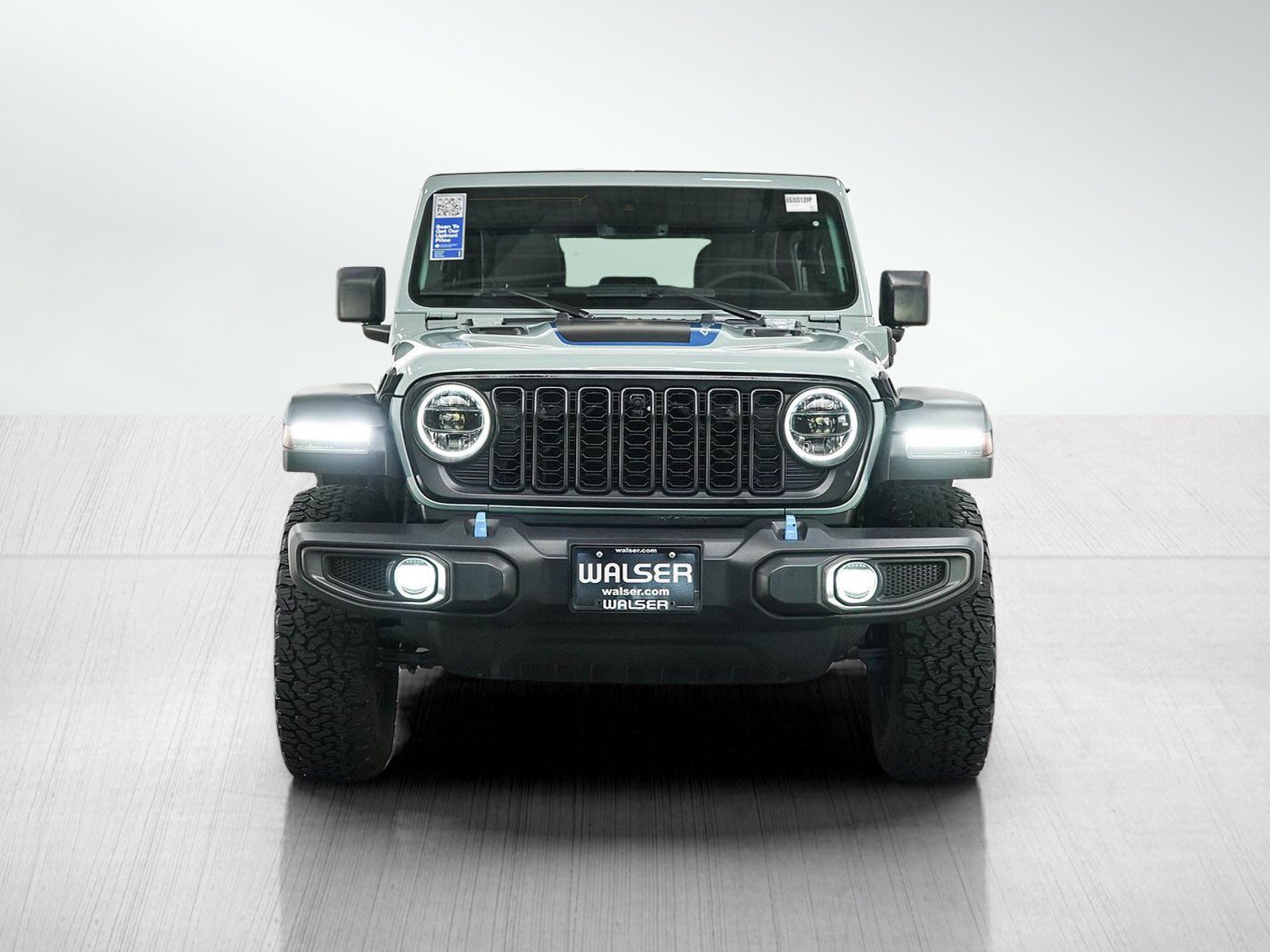 Used 2024 Jeep Wrangler Unlimited Rubicon 4xe w/ Technology Group AWD/4WD image 8