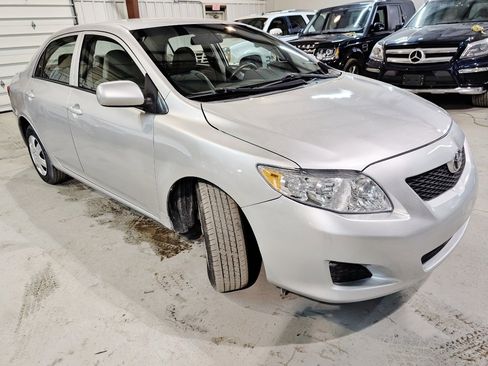 Used 2010 Toyota Corolla LE image 8