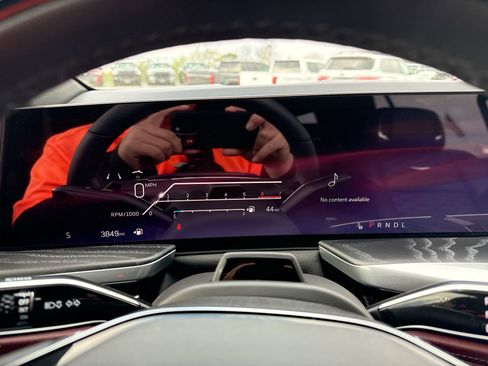 Used 2026 Cadillac Escalade Sport image 10