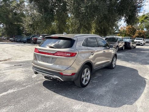 Used 2018 Lincoln MKC Premiere image 4