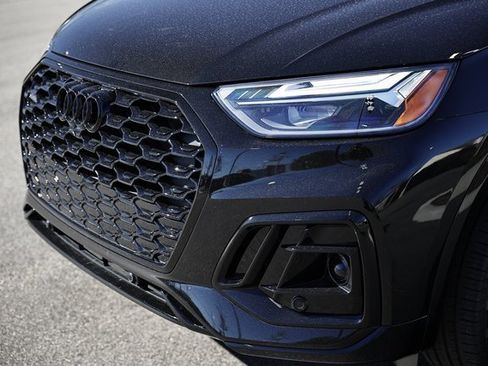 Certified 2025 Audi Q5 2.0T Premium Plus w/ Premium Plus Package image 12