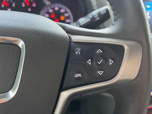 Used 2018 GMC Terrain Denali w/ Advanced Safety Package image 28