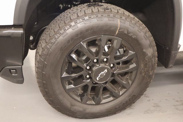 New 2026 Chevrolet Silverado 2500 Custom w/ Custom Value Package AWD/4WD image 8