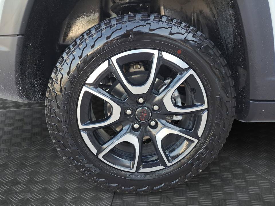 Used 2025 Jeep Compass Trailhawk AWD/4WD image 21