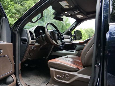 Used 2022 Ford F250 King Ranch w/ King Ranch Ultimate Package AWD/4WD image 26