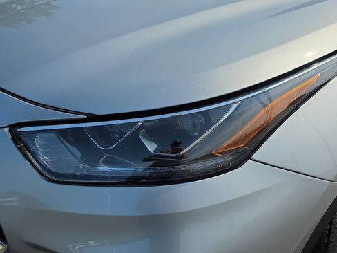 Used 2021 Toyota Highlander Limited FWD image 32