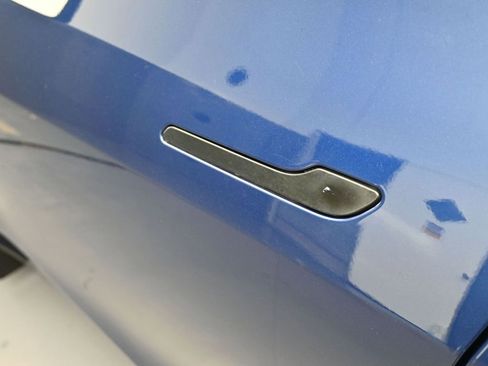 Used 2021 Tesla Model Y Long Range image 30