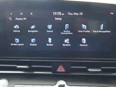 Used 2023 Hyundai Elantra Limited w/ Preferred Accessory Package FWD image 35