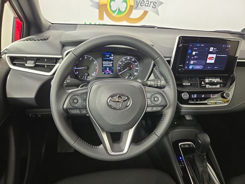 Used 2025 Toyota Corolla SE w/ SE Package FWD image 14